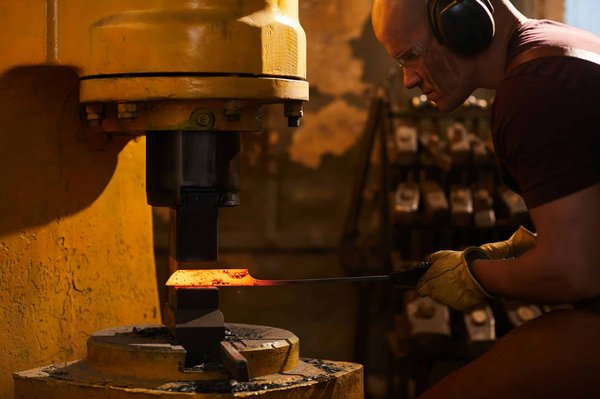 Entreprises de fabrication de constructions métalliques en France : les raisons de se référencer dans un annuaire