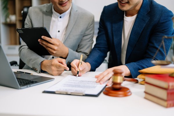 Pourquoi engager un avocat pour une rupture conventionnelle à versailles?